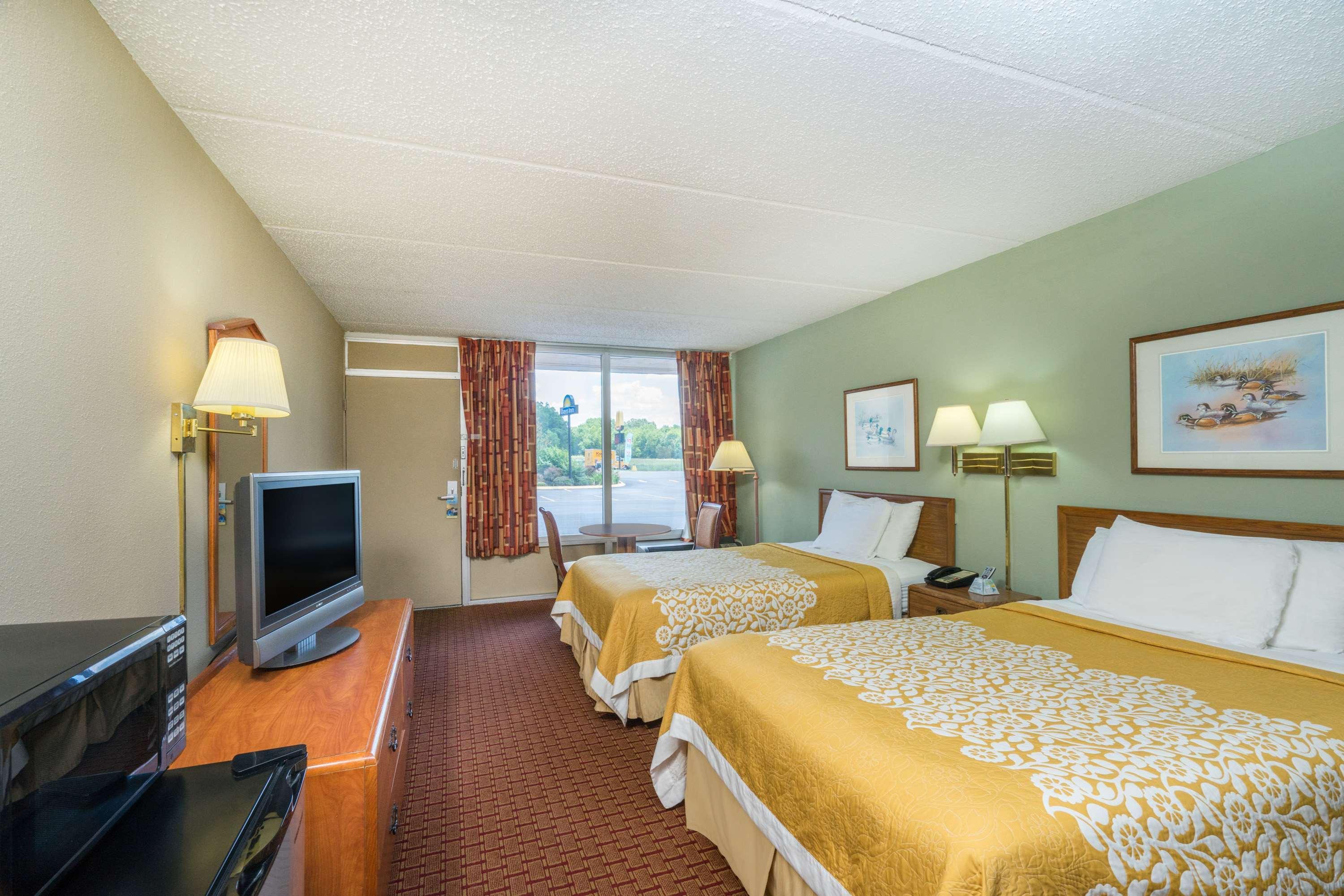 Days By Wyndham Motel